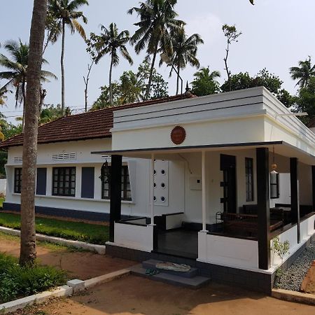 Piggy Hostel Varkala Ngoại thất bức ảnh