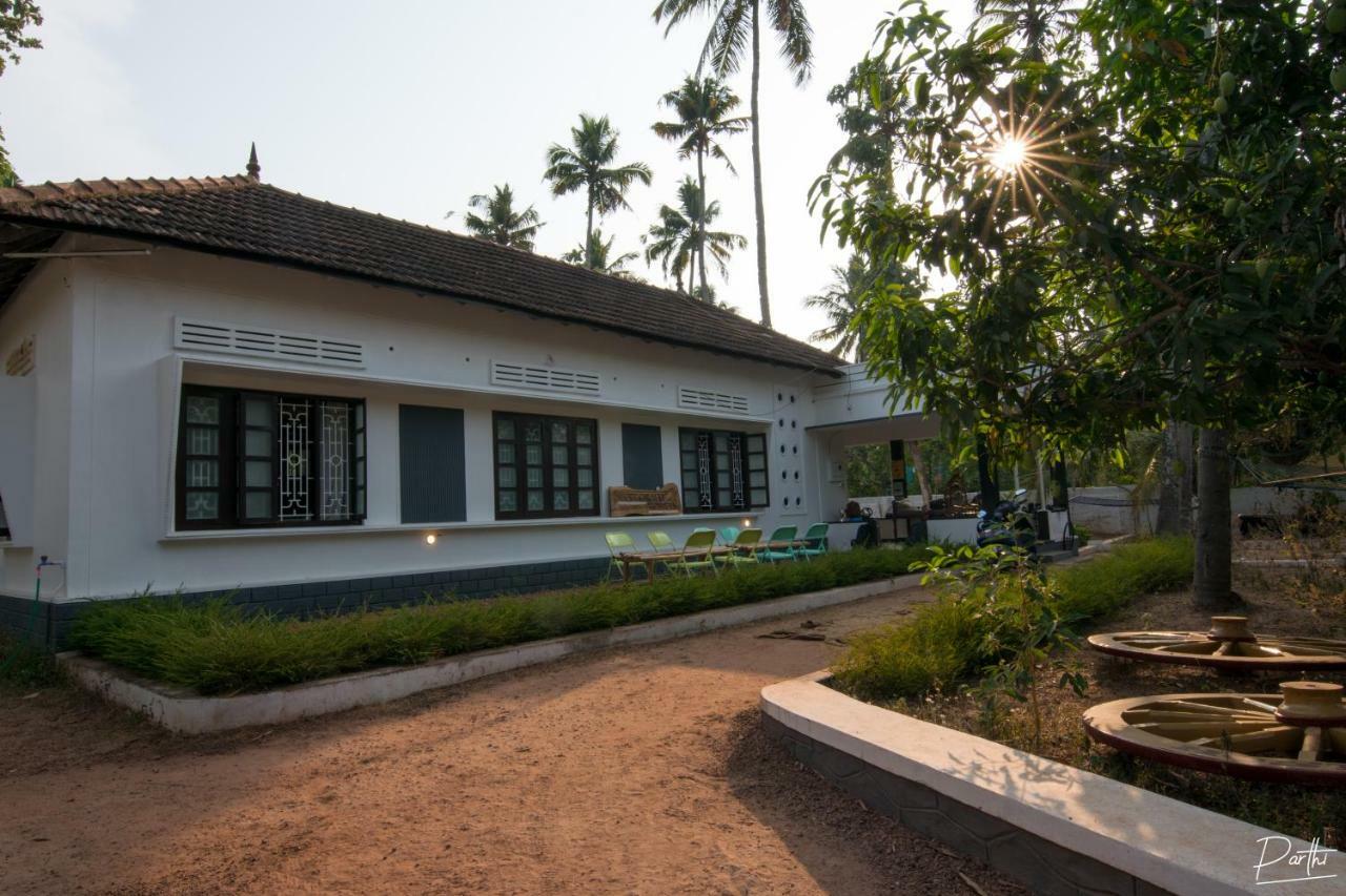 Piggy Hostel Varkala Ngoại thất bức ảnh