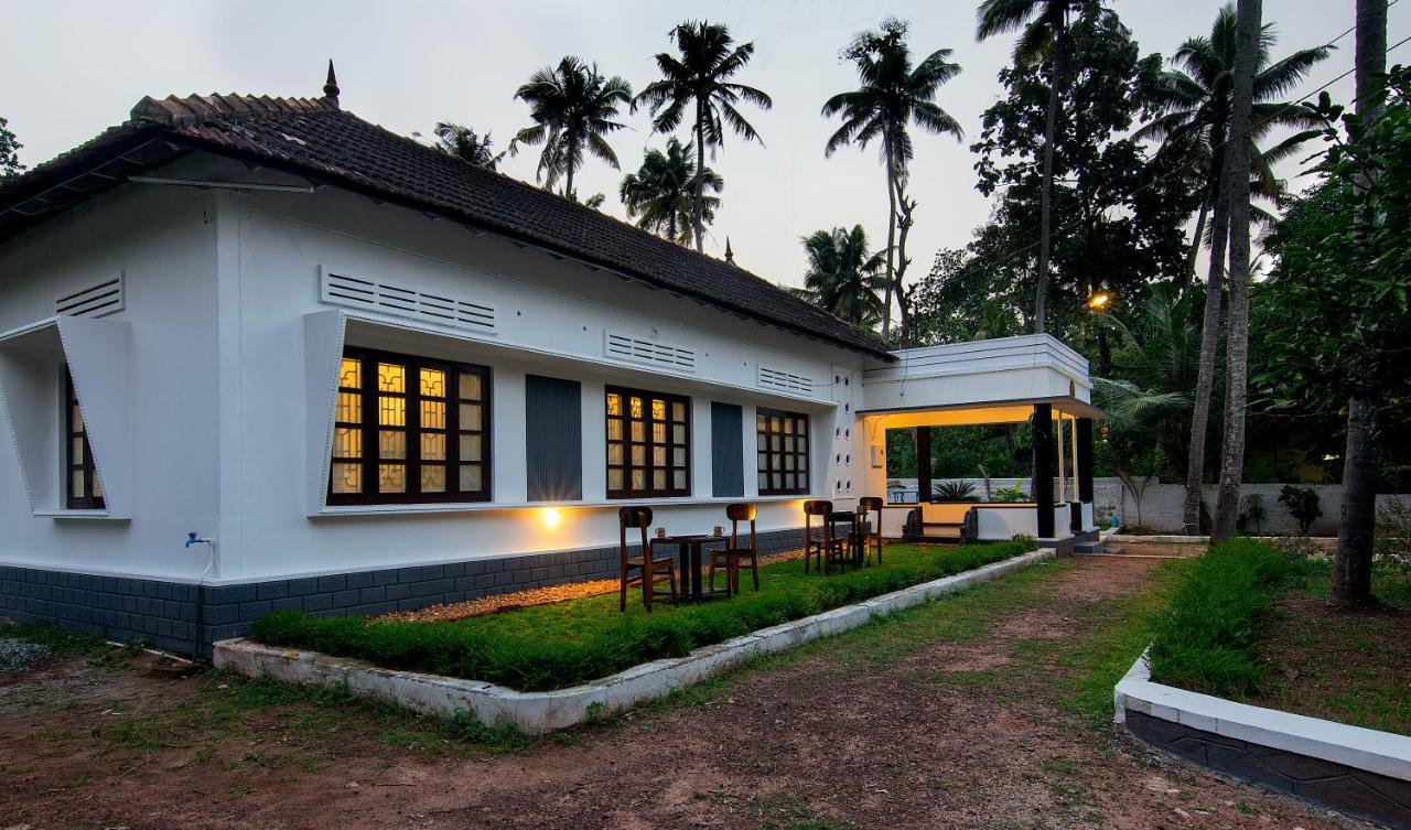 Piggy Hostel Varkala Ngoại thất bức ảnh